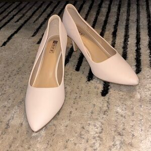 Champagne/nude 3” heels